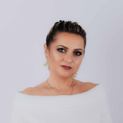  Mgr.Monika Hrunená